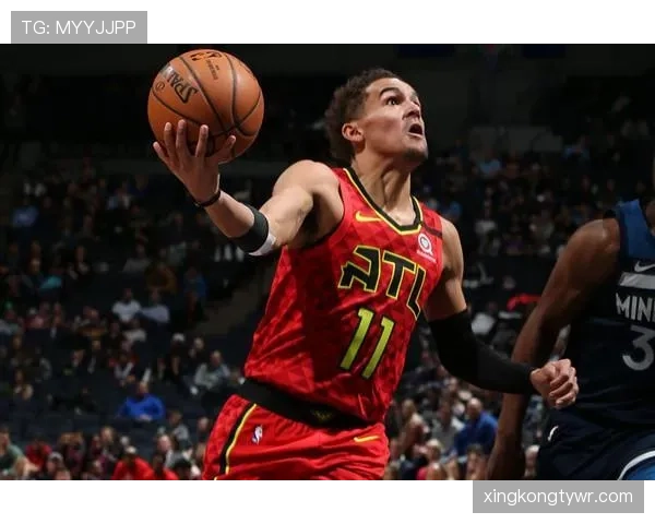 内特·阿奇博尔德无球跑动改变防守布局，主导进攻节奏